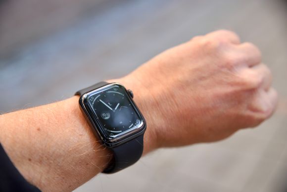 Apple Watch Series 5. <i>Foto:  Kurt Lekanger</i>