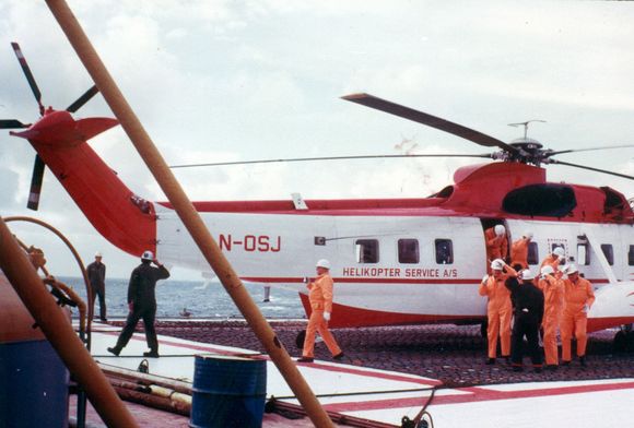 Til å begynne med var det sparsommelig med navigasjonssystemer for de som fløy helikopter i Nordsjøen. <i>Foto:  Norsk oljemuseum</i>