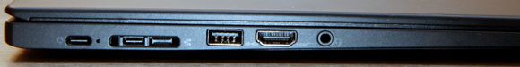 Begge PC-ene har ganske gode tilkoblingsmuligheter, og lades via USB-C. <i>Foto:  Kurt Lekanger</i>