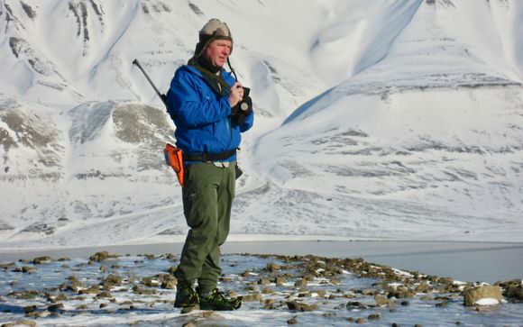 Bjørn Munro Jenssen i felten på Svalbard. <i>Foto:  NTNU</i>