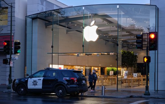Apple er blant de mange bedriftene i Silicon Valley som stengte butikkene etter oppfordringen om at folk må holde seg hjemme ble gjort kjent. <i>Foto:  Niclas Bergh Bugge</i>