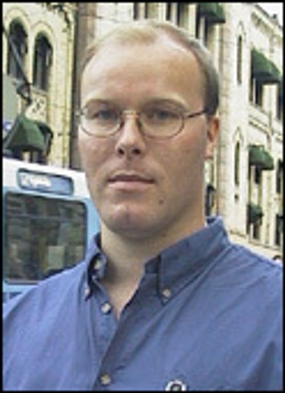 Rolf Larsen.