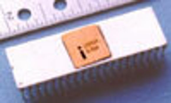 Intel 8080, produsert i 1974. Brikken ble brukt i Altair 8800 (1975).
