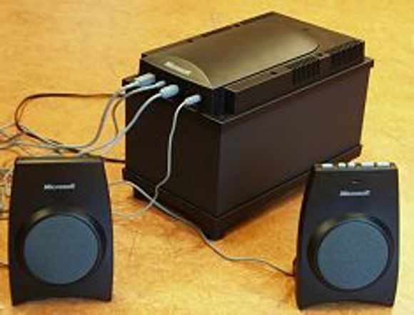 Microsoft Digital Sound System 80. <i>Foto:  Harald Brombach</i>