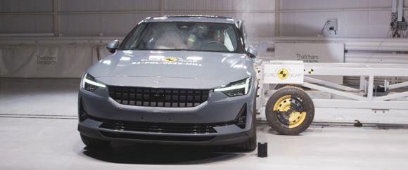 Sidekollisjonstest av Polestar 2. <i>Foto:  Euro NCAP</i>