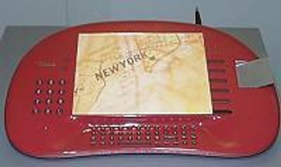 Designstudie rød trådløs skjermtelefon fra Oktober Festival 2000 i Augsburg. <i>Foto:  Fujitsu Siemens Computers</i>