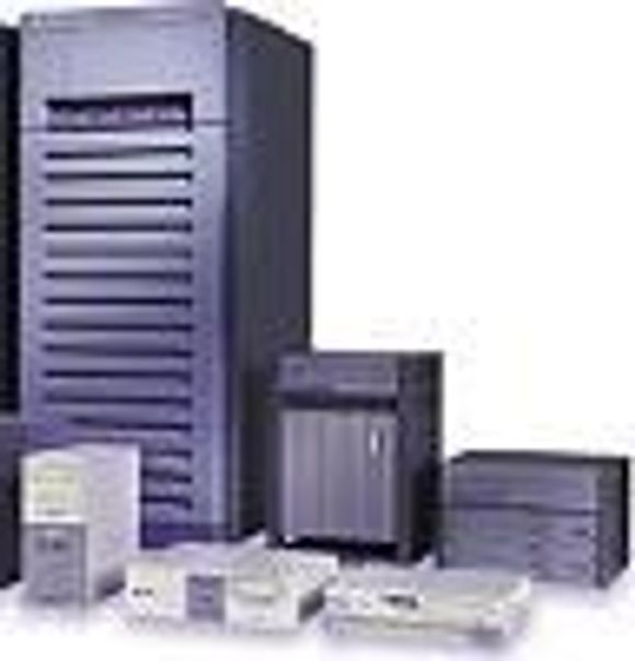 Utvalg av Sun-servere på markedet august 2000. <i>Foto:  Sun Microsystems</i>