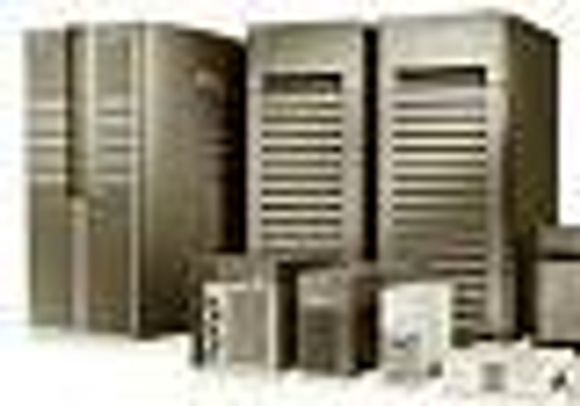 Sun-servere per november 2001. <i>Foto:  Sun Microsystems</i>