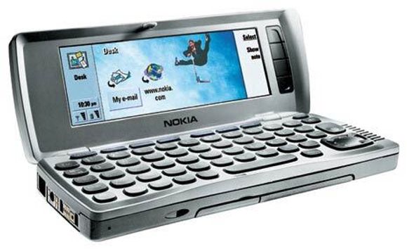 Nokia 9210 med åpent deksel. <i>Foto: Nokia</i>