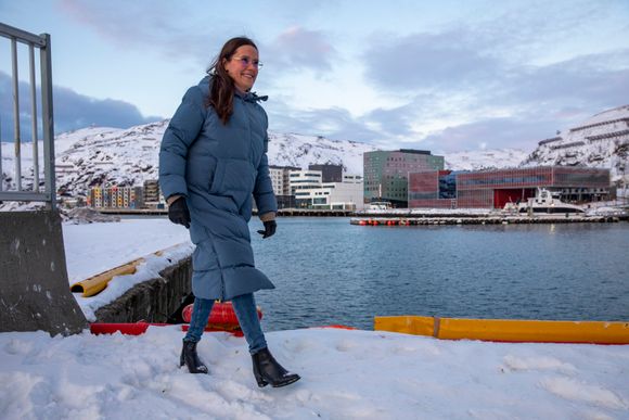 Marianne Sivertsen Næss (Ap), leder av Stortingets energi- og miljøkomité og tidligere ordfører i Hammerfest, trøster seg med at det bare er snakk om en utsettelse, og ikke skrinlegging av Wisting-prosjektet. <i>Foto:  Jan Johannessen</i>