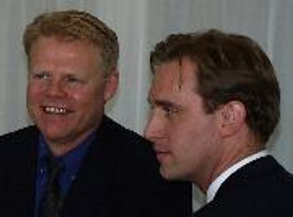 Kenneth Gustafsson (t.v.) og Henrik Ringmar i Tele 2.