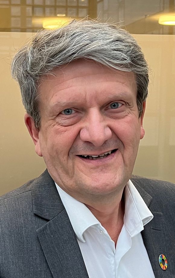 Thomas Tvedt skal lede samferdselsavdelingen i Akershus fylke.