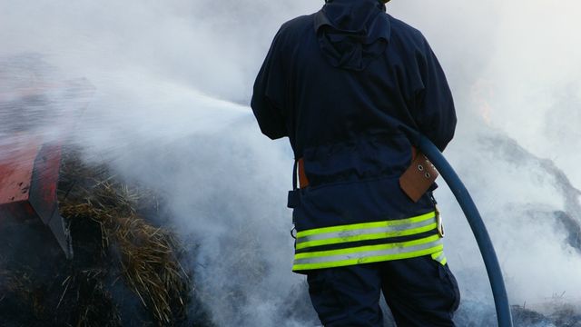 Frykter stråling, dropper nødsambandet