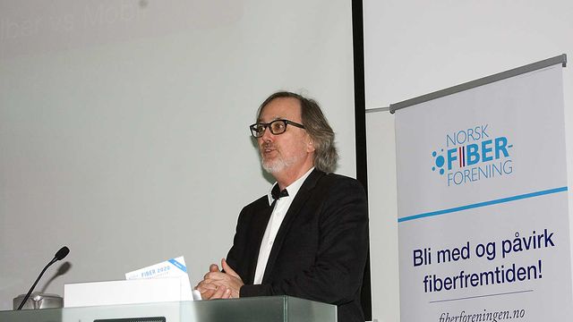 Rødt kort til Stortinget