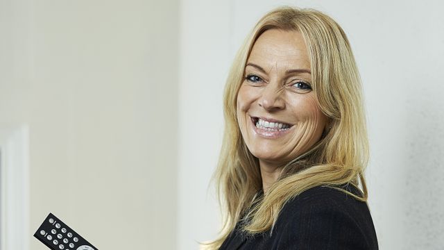 Lyse tele med sorte tall på bunnlinjen