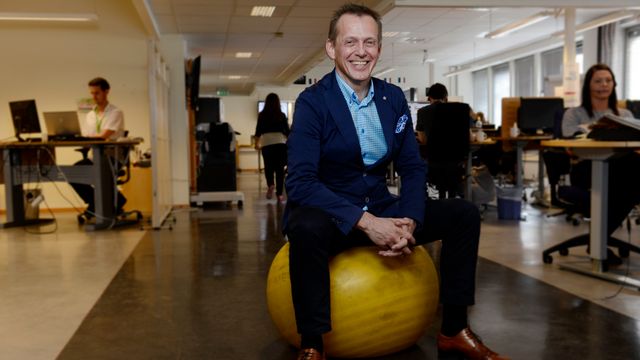 Også Chess fjerner ringe- og SMS-begrensninger