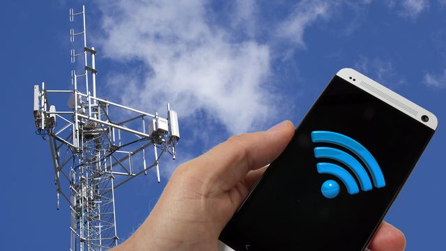 – Du blir ikke varm på øret av mobilstråling