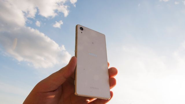 Xperia Z2 er en himmelsk mobiltelefon