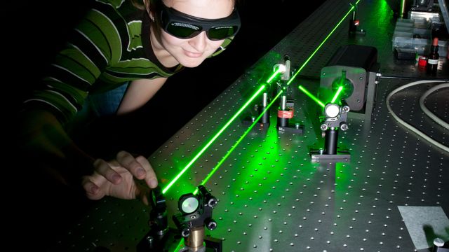 Forskere lagde fiberoptiske «kabler» av luft