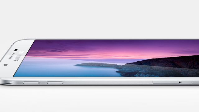 Samsung har lansert sin tynneste telefon noensinne