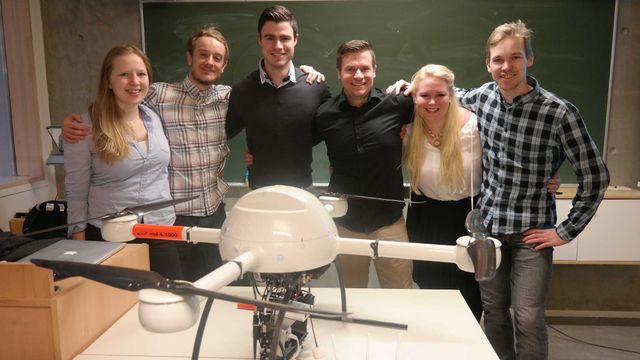 Utvikler drone med mobil basestasjon