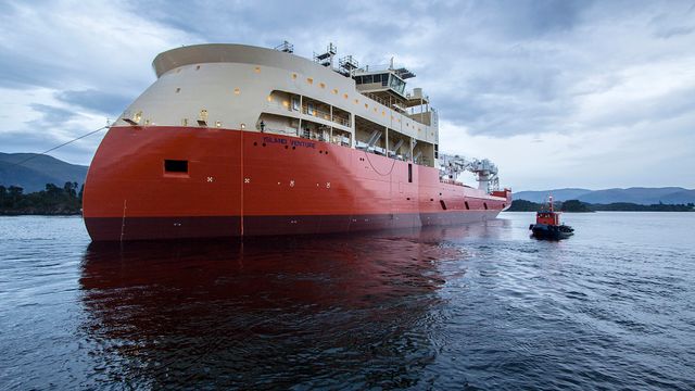 Ulstein har sjøsatt sitt største skip noensinne