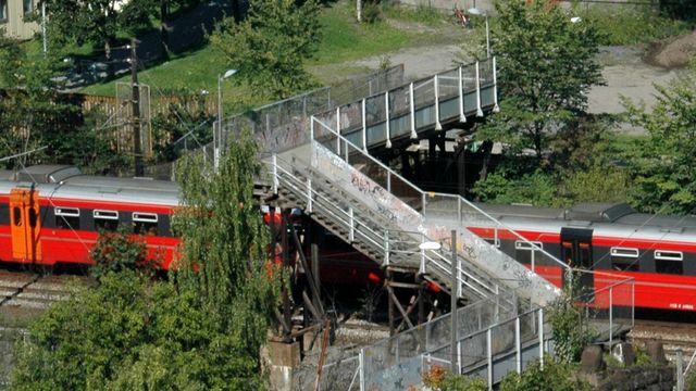 PEAB vil bygge gangbru fortere enn byggherren forlanger