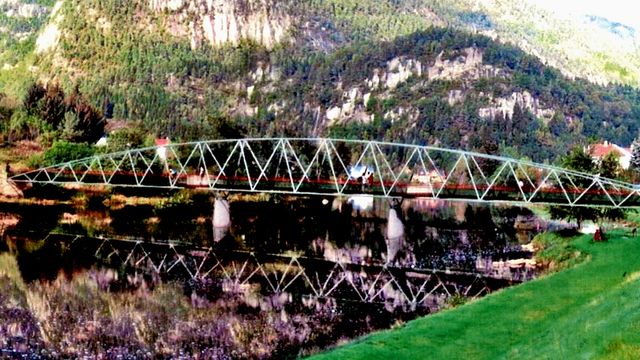 Minimal interesse for gangbru i Kvinesdal