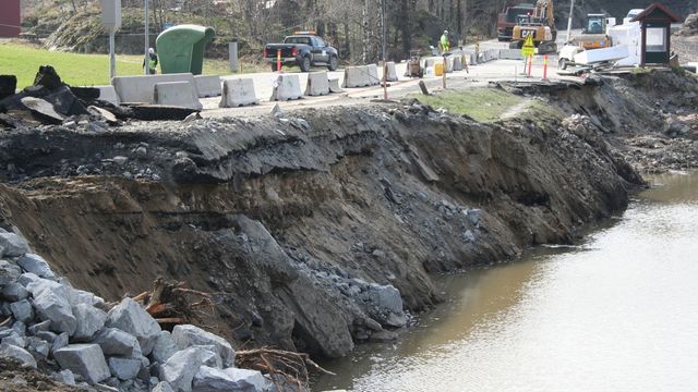 Ras har stengt E18 langvarig ved Lillesand