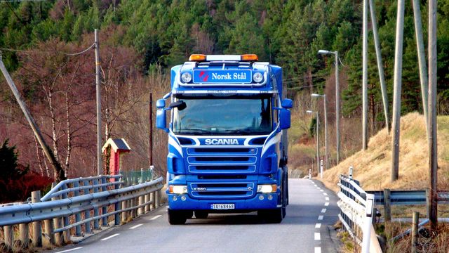 To klager på entreprenørvalg