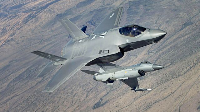 Testflyger: – F-35 blir knust av F-16 i nærkamp