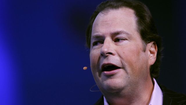 - Larry kastet meg ut