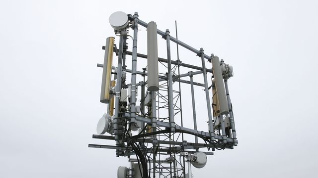 Må rive ulovlige mobilstasjoner