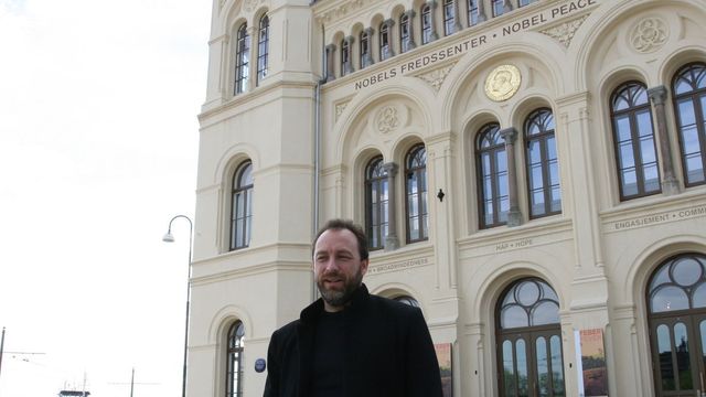 Jimmy Wales vil ta rotta på Google