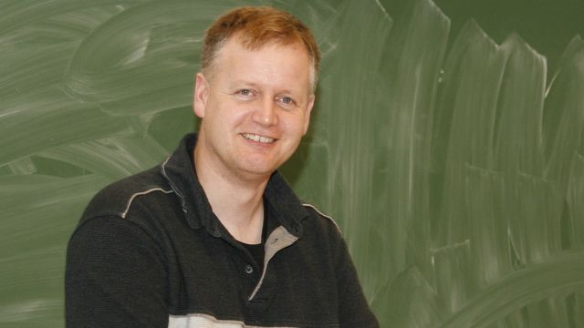 - Sett av en milliard til IKT i skolene