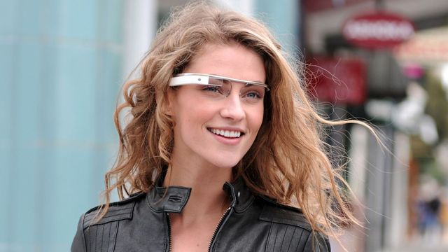 Google selger Internett-brille