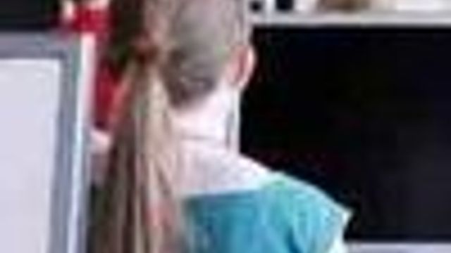 Syv av ti ungdommer deltar i nettsamfunn