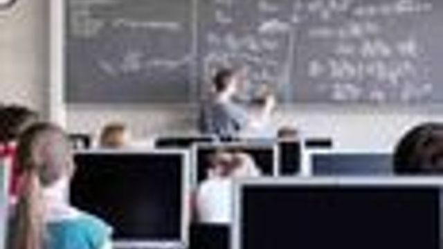 PCer til skolene gir mindre til lærerne
