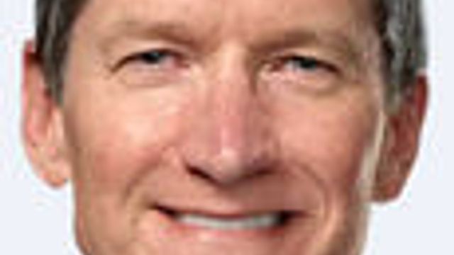 Tim Cook får milliarder av Apple