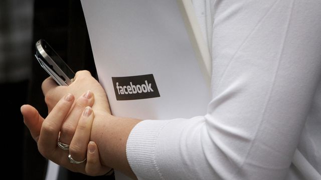 Kuttet Facebook-anslag rett før børsdebut