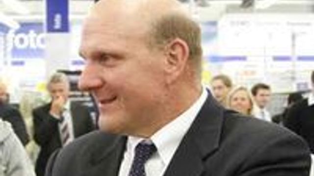 Ballmer lar Yahoo steke i eget fett