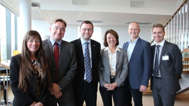 Slår sammen datasenter