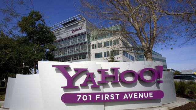 Avviser at Microsoft vil by på Yahoo