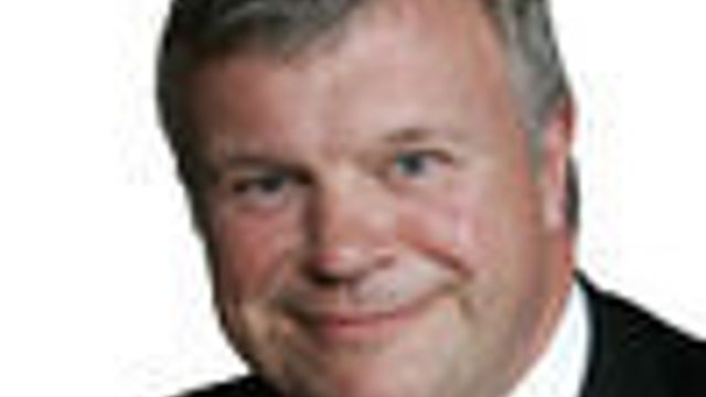 Departementet skal granske arbeidsavtaler