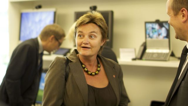 Ber om mer bruk av videokom i det offentlige