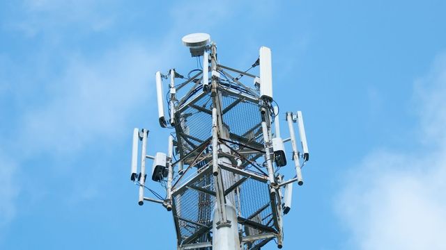 2 av 5 trakk seg fra frekvensauksjon