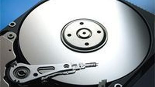 Harddisk-outsider vurderer å gi seg