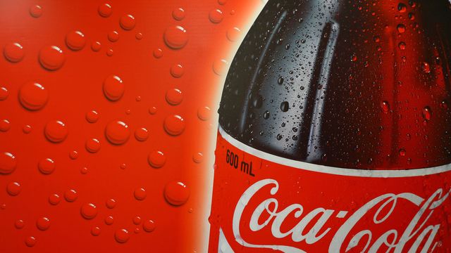 Coca-Cola investerer i Spotify