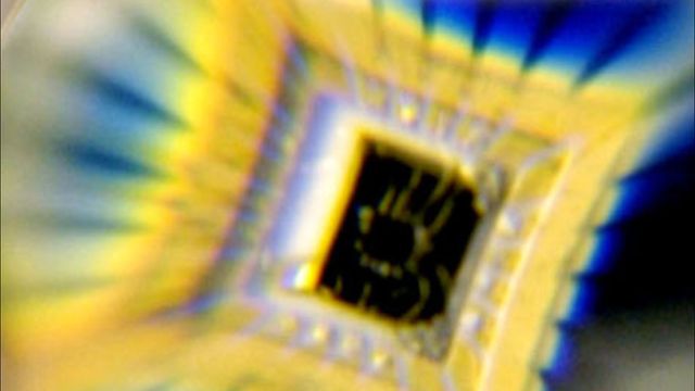 Lagde transistor med bare ti atomer
