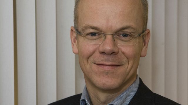 - Bløffer og utgir seg for å være Google